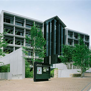 國學院大學学術メディアセンター
